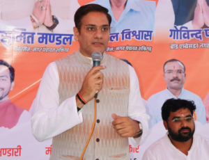 कैबिनेट मंत्री सौरभ बहुगुणा ने शक्तिफार्म के दीनदयाल वार्ड में 25 लाख की विकास योजनाओं की दी सौगात, लोगों से किया संवाद