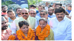कांग्रेस प्रदेश अध्यक्ष ज्योति रौतेला के खिलाफ केस दर्ज, पानी की टंकी पर चढ़कर किया था विरोध प्रदर्शन…