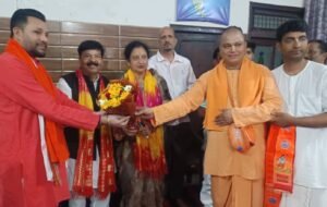 केशव कुंज गौशाला में भाजपा नेत्री एवं पूर्व पालिका अध्यक्ष मीना शर्मा ने किया सेवा कार्य, धार्मिक आयोजन में बढ़ाई सहभागिता…