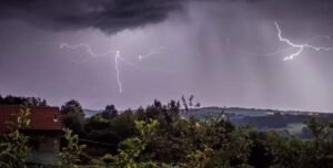 उत्तराखंड में भारी बारिश और तूफान से उत्तराखंड बेहाल: 48 घंटे में 18 लोगों की दर्दनाक मौत