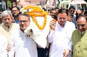 देहरादून में पूर्व मुख्यमंत्री Bhuvan Chandra Khanduri को अंतिम विदाई, CM Pushkar Singh Dhami ने दी भावभीनी श्रद्धांजलि