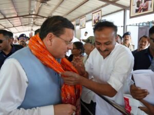 खटीमा में भाजपा नेता संजीव कुमार सिंह ने मुख्यमंत्री पुष्कर सिंह धामी से की शिष्टाचार भेंट, क्षेत्रीय विकास व जनसमस्याओं पर हुई चर्चा