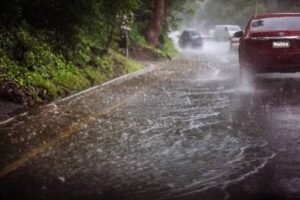 उत्तराखंड में मानसून का कहर: 9 जिलों में भारी बारिश का ऑरेंज अलर्ट, चारधाम यात्रा मार्गों पर भूस्खलन का खतरा