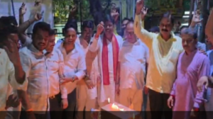 नैनीताल SSP ऑफिस हंगामा मामले में BJP का जोरदार प्रदर्शन, कांग्रेस का पुतला फूंककर जताया विरोध